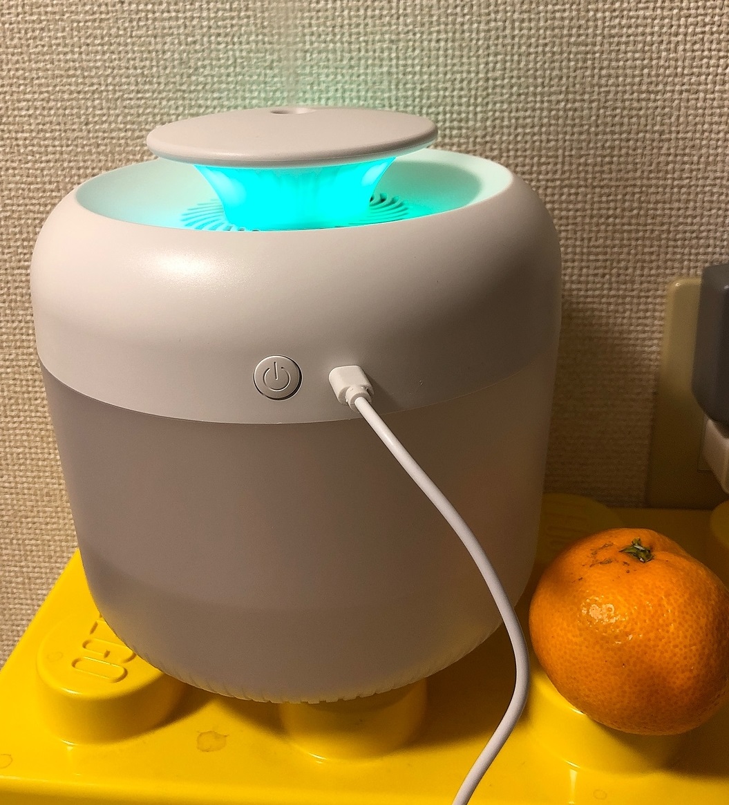 2.4L大容量加湿器、寝室やオフィスなどの空間に大活躍で、誰でも利用できる卓上加湿器