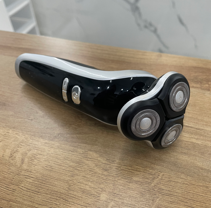 値段が安い、回転式のメンズ電気シェーバーを体験してみた